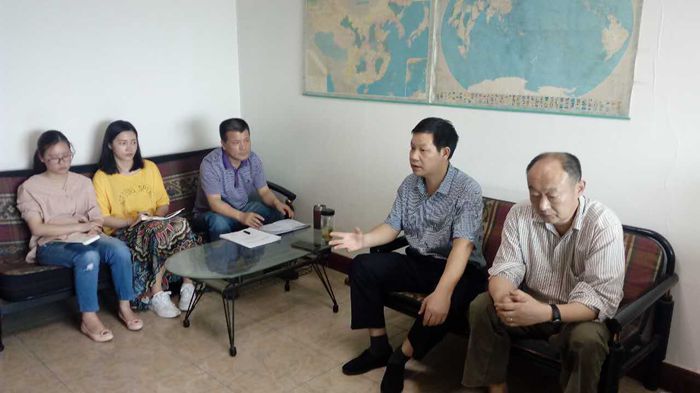 孙惠波副院长为支部党员上党课.jpg