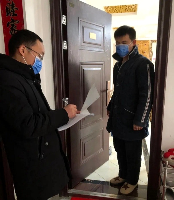 记荆州区法院执行庭法官助理张星.jpg